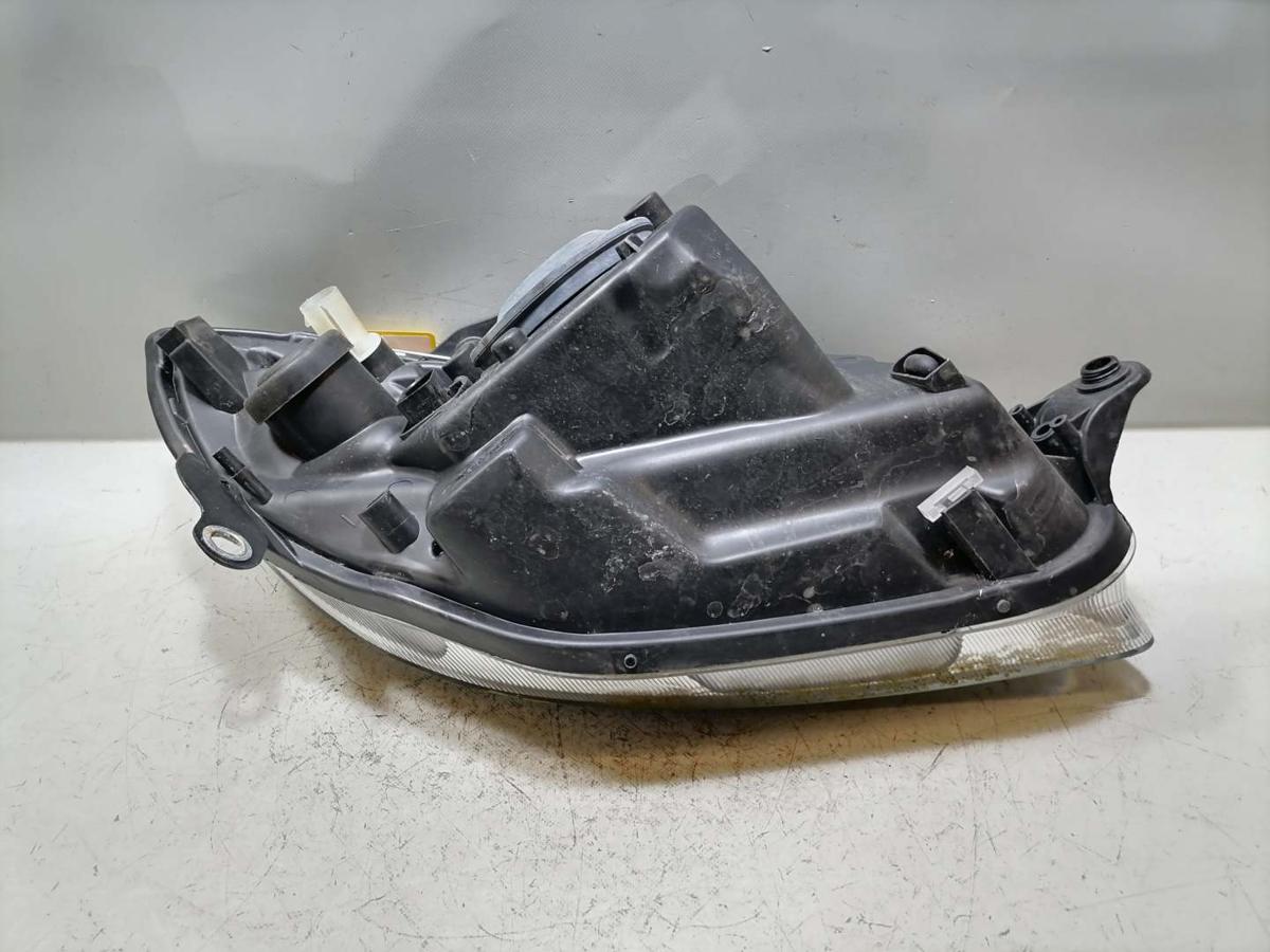 Skoda Fabia 2 original Scheinwerfer vorn links Halogen H4 Bj.2009